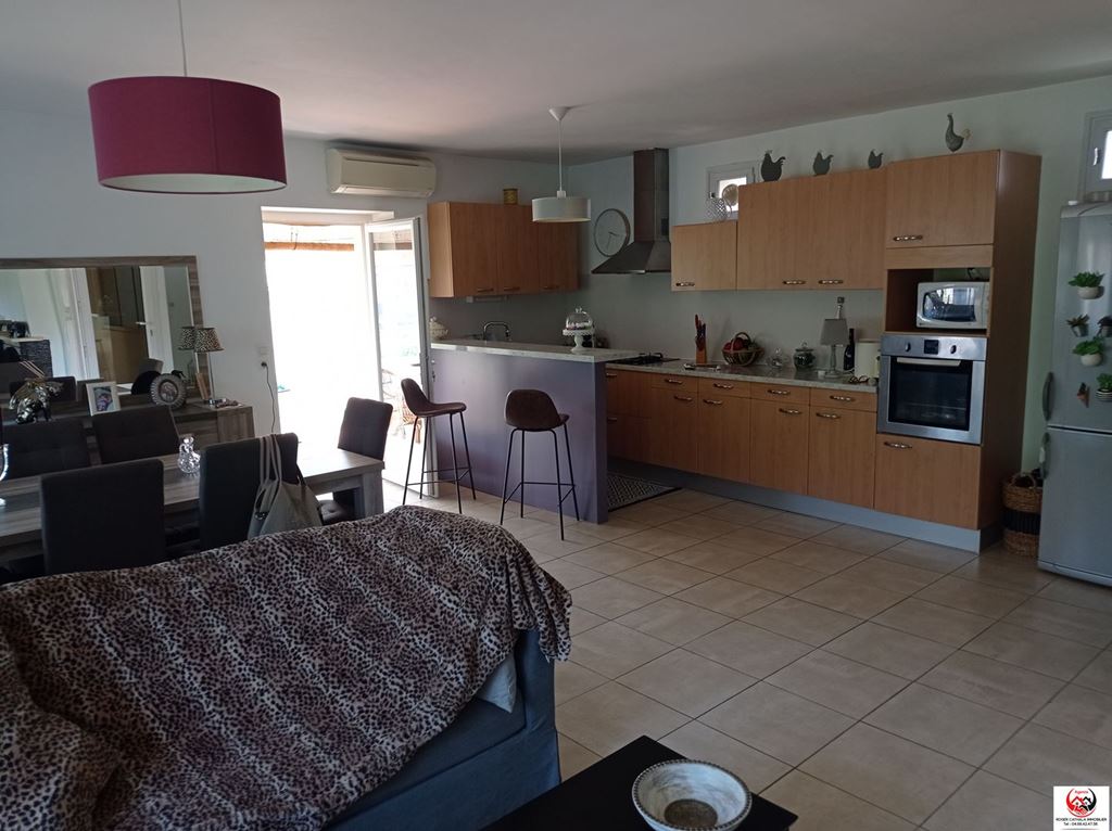 Immeuble GINESTAS (11120) Roger Cathala Immobilier' title= 'Immeuble GINESTAS (11120) Roger Cathala Immobilier