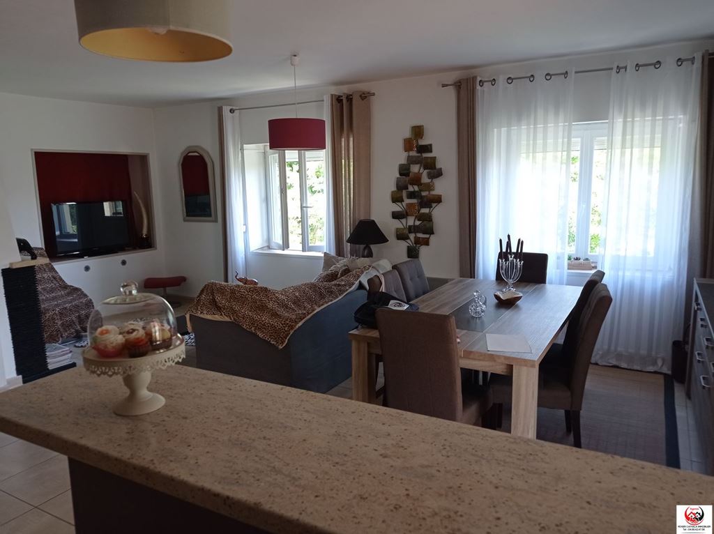 Immeuble GINESTAS (11120) Roger Cathala Immobilier' title= 'Immeuble GINESTAS (11120) Roger Cathala Immobilier