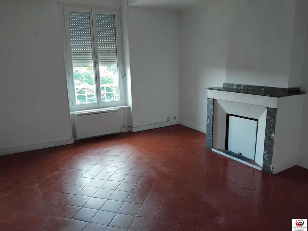 Immeuble GINESTAS (11120) Roger Cathala Immobilier' title= 'Immeuble GINESTAS (11120) Roger Cathala Immobilier