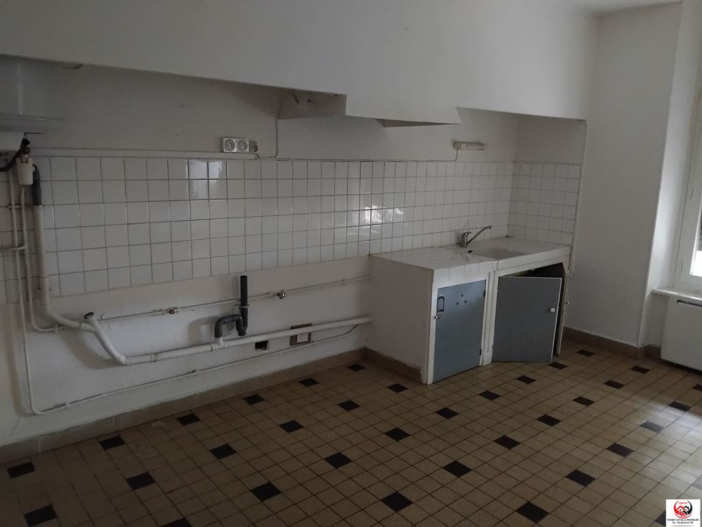 Immeuble GINESTAS (11120) Roger Cathala Immobilier' title= 'Immeuble GINESTAS (11120) Roger Cathala Immobilier