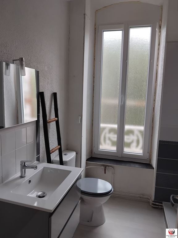 Immeuble GINESTAS (11120) Roger Cathala Immobilier' title= 'Immeuble GINESTAS (11120) Roger Cathala Immobilier